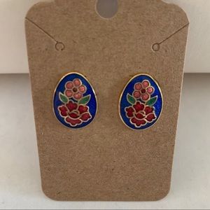 Pretty Floral Post Earrings